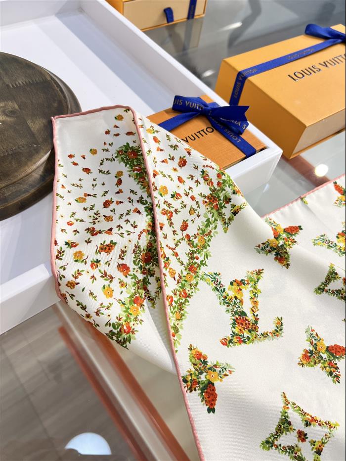 2026116111038923 100